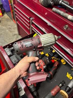 Matco Tools 18V Infinium 1/2" Drive Impact Wrench Kit with Battery and Charger